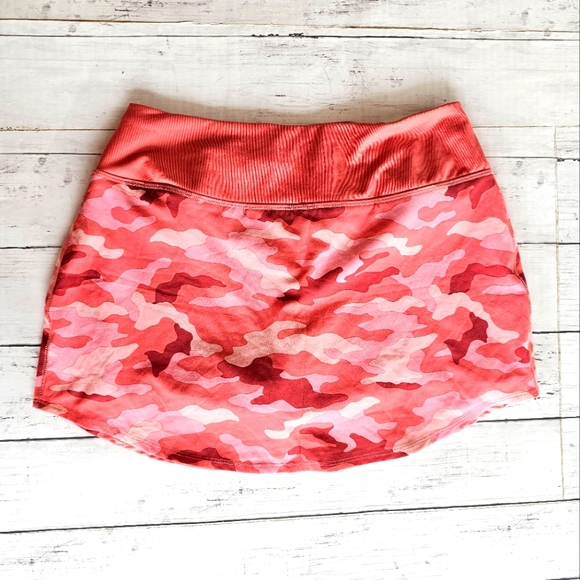 NEW Victoria's Secret PINK Sporty Camo Peach/Coral Skort Skirt Shorts Size Small - Picture 2 of 10